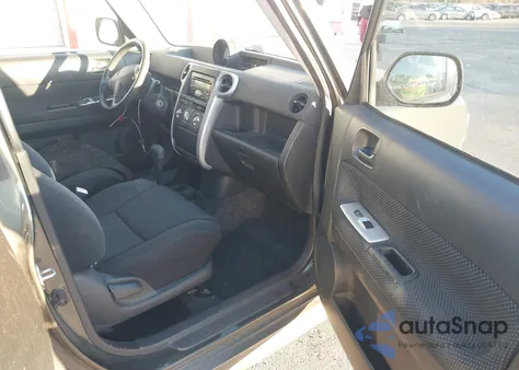 2004 Scion Xb from USA, damaged, VIN JTLKT324640156023